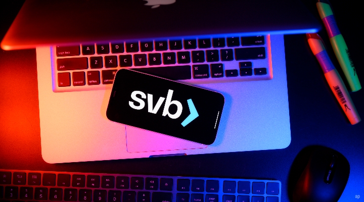 SVB Laptop Screen